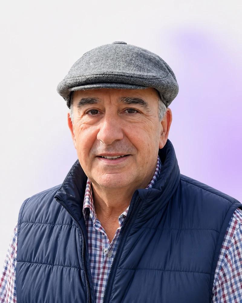 Eulalio García, asesor clínico de VRET: psicólogo colegiado en activo, 20+ años de consulta privada y especialista en TCC y exposición.
